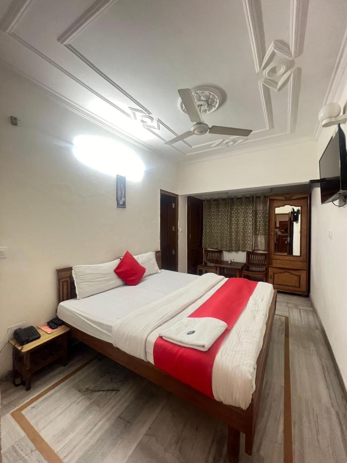 Hotel Majestic Chandīgarh 外观 照片